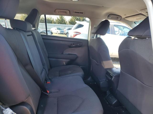 Photo 11 from auction – 2022 TOYOTA HIGHLANDER with VIN 5TDCZRBH1NS231018