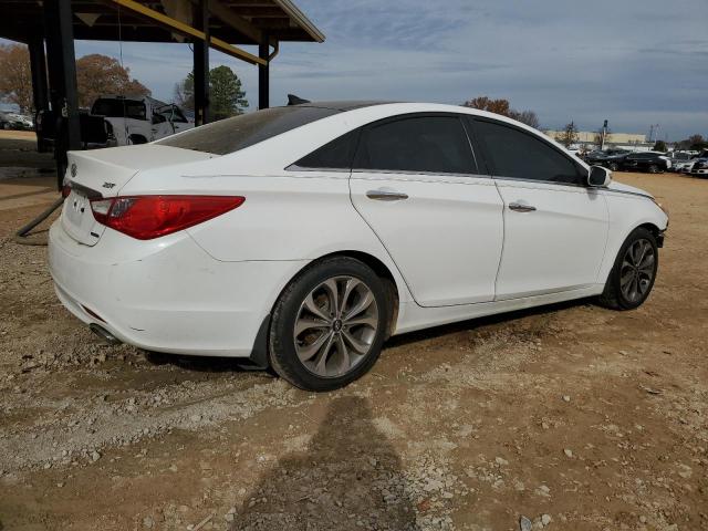 Photo 3 from auction – 2013 HYUNDAI SONATA SE with VIN 5NPEC4AB3DH621519
