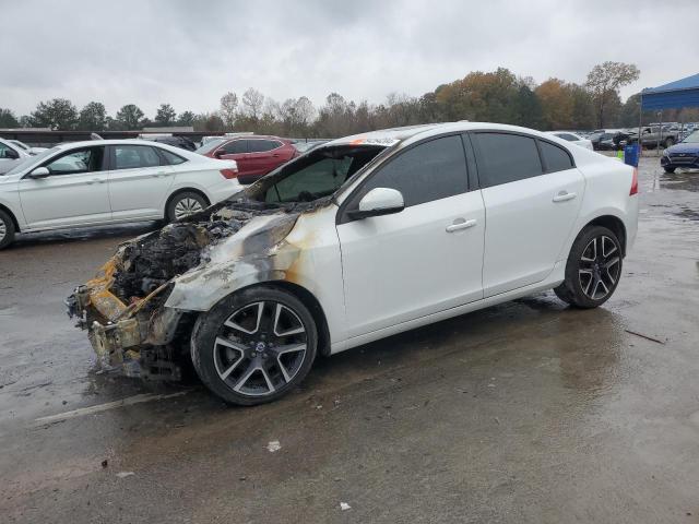VOLVO S60 2017 z numerem VIN YV126MFL7H2436435 - Zdjęcie z aukcji