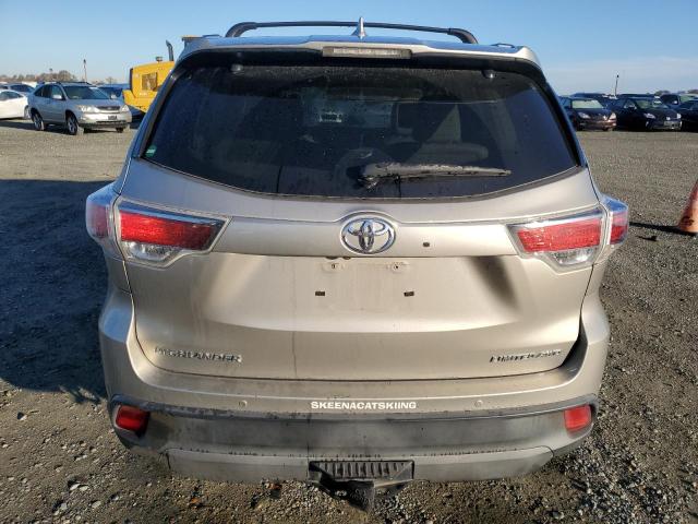 Photo 6 from auction – 2015 TOYOTA HIGHLANDER with VIN 5TDDKRFH2FS177510