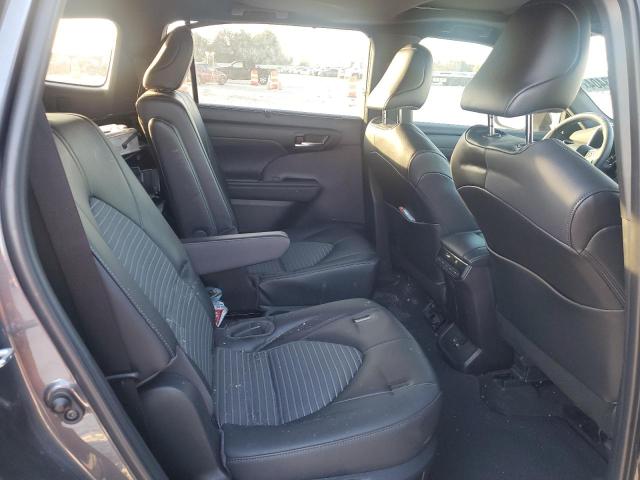 Photo 10 from auction – 2023 TOYOTA HIGHLANDER with VIN 5TDKDRAHXPS012878