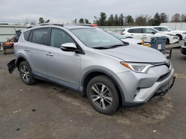 Photo 4 from auction – 2017 TOYOTA RAV4 XLE with VIN 2T3RFREV2HW688718