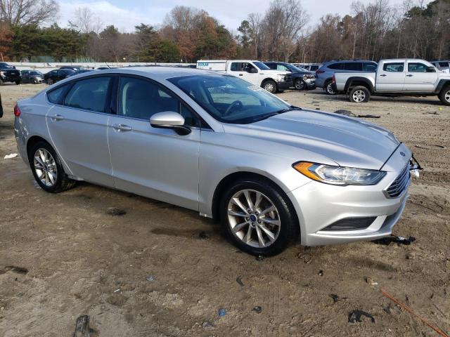 Photo 4 from auction – 2017 FORD FUSION SE with VIN 3FA6P0H72HR161975