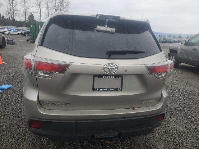 Photo 6 from auction – 2016 TOYOTA HIGHLANDER with VIN 5TDJKRFHXGS290206