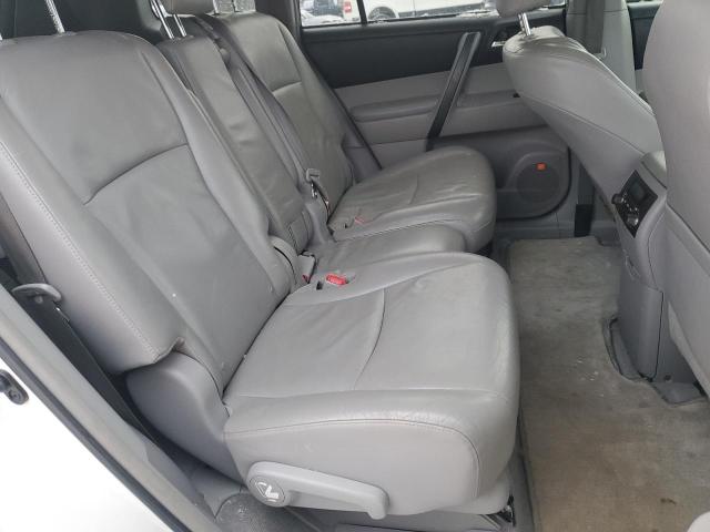 Photo 11 from auction – 2008 TOYOTA HIGHLANDER with VIN JTEEW44A982016935