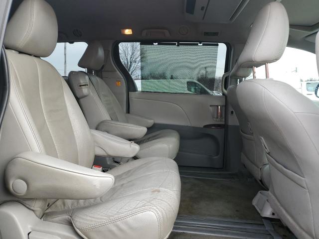 Photo 11 from auction – 2013 TOYOTA SIENNA XLE with VIN 5TDYK3DC7DS308952