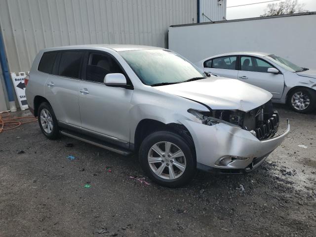 Photo 4 from auction – 2013 TOYOTA HIGHLANDER with VIN 5TDZA3EH8DS033352