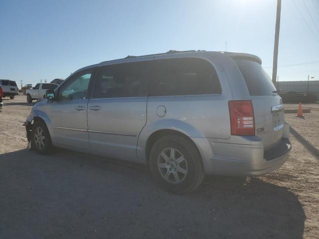 Photo 2 from auction – 2010 CHRYSLER TOWN & COU with VIN 2A4RR5D16AR169888
