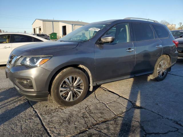NISSAN PATHFINDER 2017 with VIN 5N1DR2MMXHC637788 - Photo from auction
