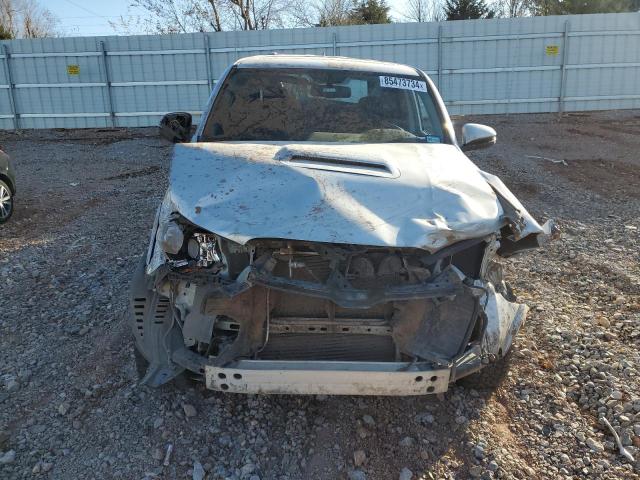 Снимка 5 от търг – 2018 TOYOTA 4RUNNER SR с VIN JTEBU5JR2J5605547