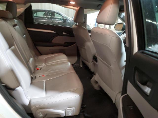 Photo 11 from auction – 2015 TOYOTA HIGHLANDER with VIN 5TDJKRFH6FS104448