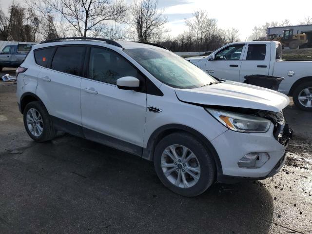 Photo 4 from auction – 2017 FORD ESCAPE SE with VIN 1FMCU9GD9HUD38060