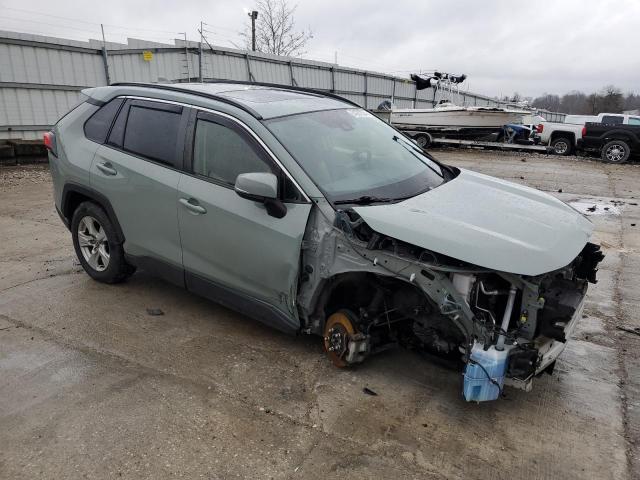 Photo 4 from auction – 2021 TOYOTA RAV4 XLE with VIN JTMP1RFV2MD070617