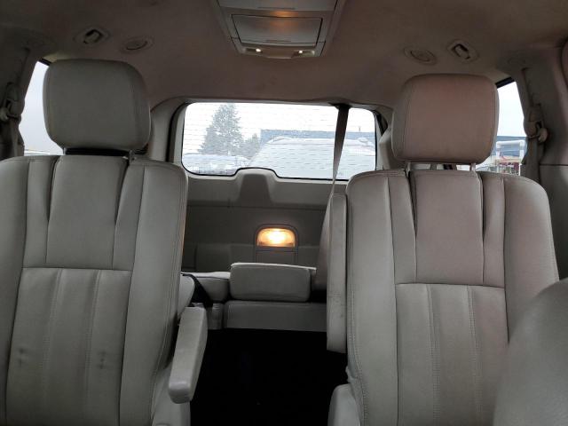 Photo 10 from auction – 2016 CHRYSLER TOWN & COU with VIN 2C4RC1BG5GR120634
