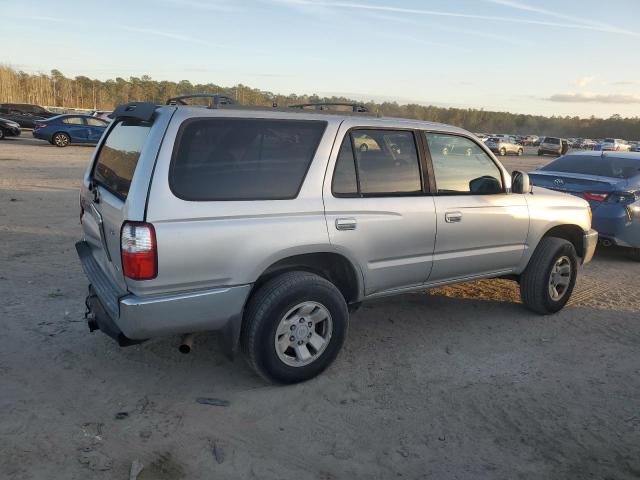 Photo 3 from auction – 2002 TOYOTA 4RUNNER SR with VIN JT3GN86R120246955