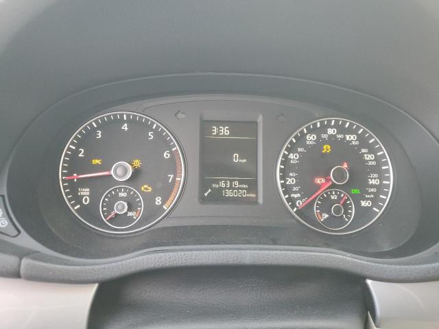 Photo 9 from auction – 2015 VOLKSWAGEN PASSAT S with VIN 1VWAT7A31FC116891
