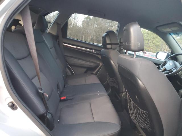 Photo 11 from auction – 2012 KIA SORENTO with VIN 5XYKT3A1XCG288049