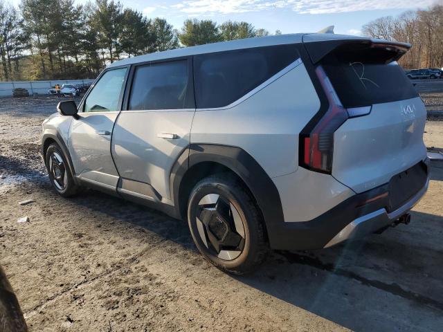 Photo 2 from auction – 2024 KIA EV9 LIGHT with VIN KNDAB5S19R6037382