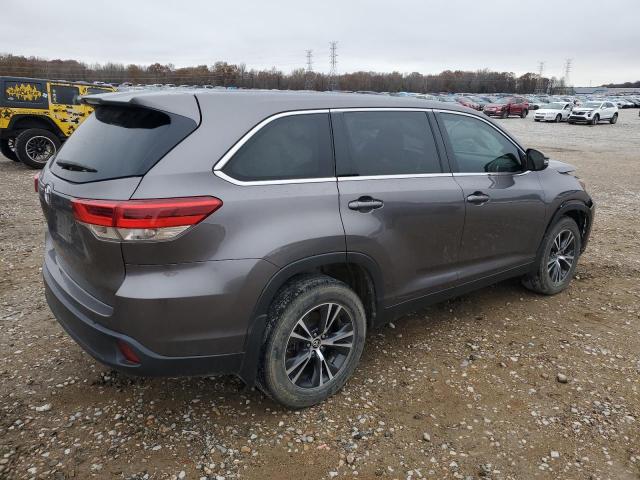 Photo 3 from auction – 2019 TOYOTA HIGHLANDER with VIN 5TDZZRFH5KS302401