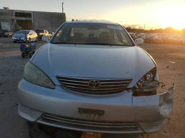 Photo 5 from auction – 2005 TOYOTA CAMRY LE with VIN 4T1BE32K35U952111