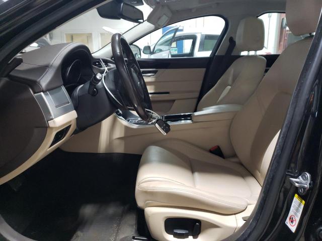 Photo 7 from auction – 2018 JAGUAR XF PREMIUM with VIN SAJBJ4FX7JCY56981