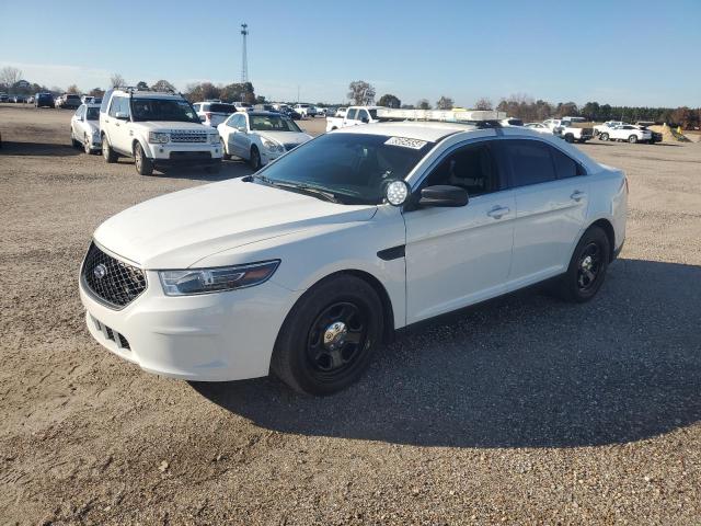 FORD TAURUS POL 2018 with VIN 1FAHP2MK0JG109921 - Photo from auction