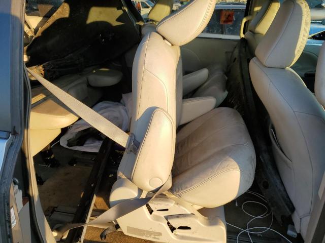 Photo 11 from auction – 2011 TOYOTA SIENNA XLE with VIN 5TDYK3DC6BS152982