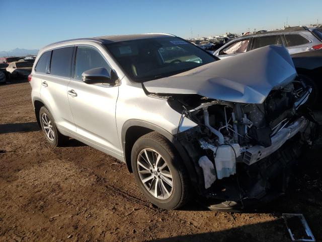 Photo 4 from auction – 2018 TOYOTA HIGHLANDER with VIN 5TDJZRFH2JS843823