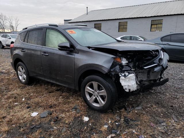 Photo 4 from auction – 2013 TOYOTA RAV4 XLE with VIN JTMWFREV8DD015846