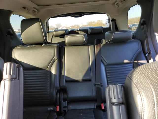 Photo 10 from auction – 2017 LAND ROVER DISCOVERY with VIN SALRHBBV9HA000176