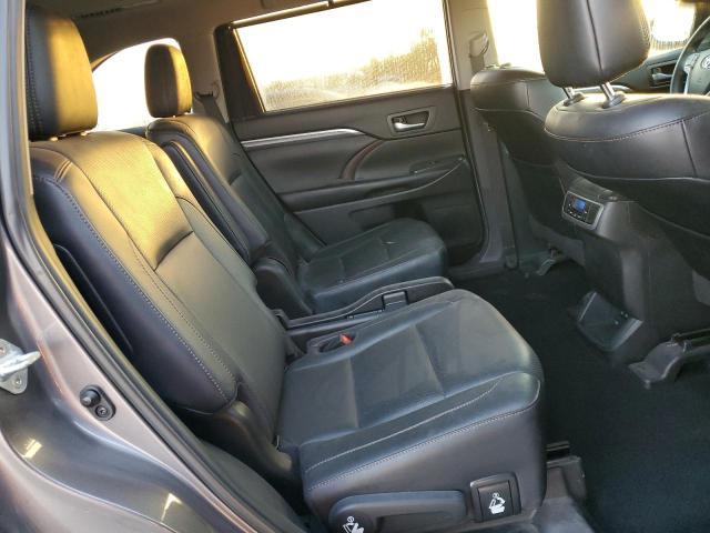Photo 11 from auction – 2019 TOYOTA HIGHLANDER with VIN 5TDYZRFH3KS320469