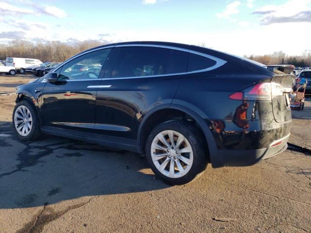 Снимка 2 от търг – 2019 TESLA MODEL X с VIN 5YJXCDE25KF147250