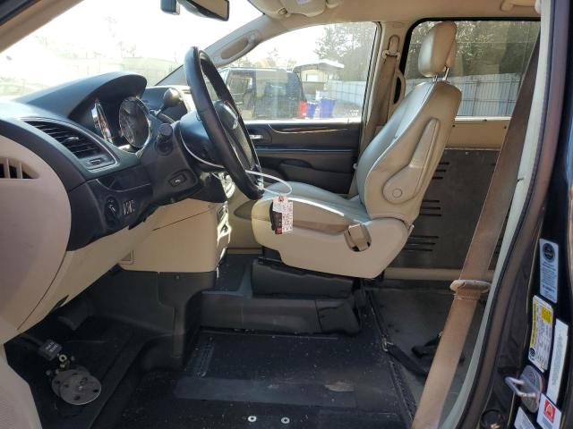Photo 7 from auction – 2013 CHRYSLER TOWN & COU with VIN 2C4RC1CG2DR619966