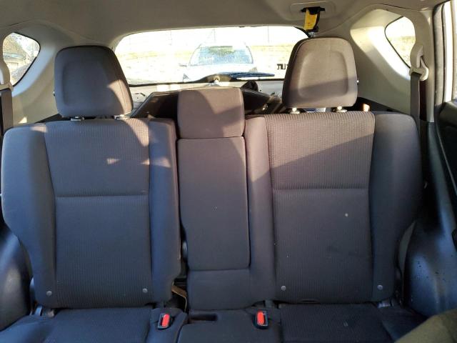 Photo 10 from auction – 2016 TOYOTA RAV4 LE with VIN JTMBFREVXGD192353