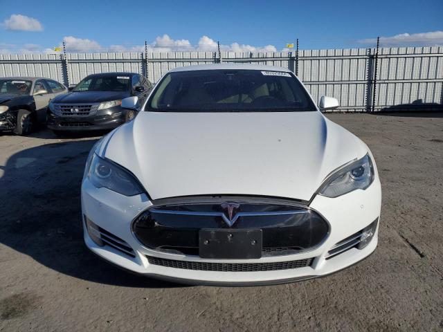 Photo 5 from auction – 2013 TESLA MODEL S with VIN 5YJSA1CN9DFP27485