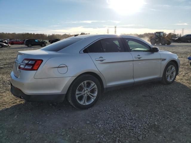 Photo 3 from auction – 2013 FORD TAURUS SEL with VIN 1FAHP2E87DG138095