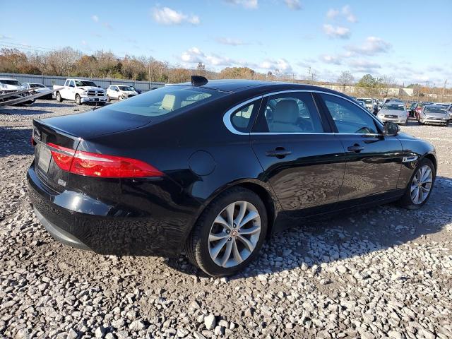 Photo 3 from auction – 2017 JAGUAR XF PREMIUM with VIN SAJBJ4BN1HCY48776
