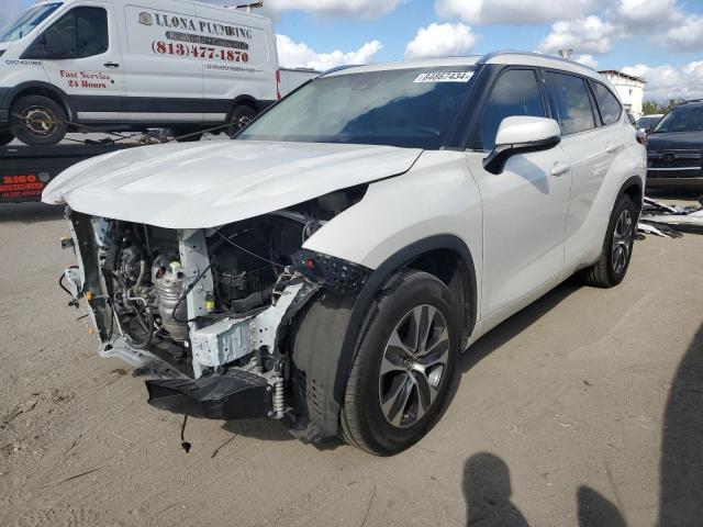 TOYOTA HIGHLANDER 2021 with VIN 5TDGZRAH9MS031358 - Photo from auction