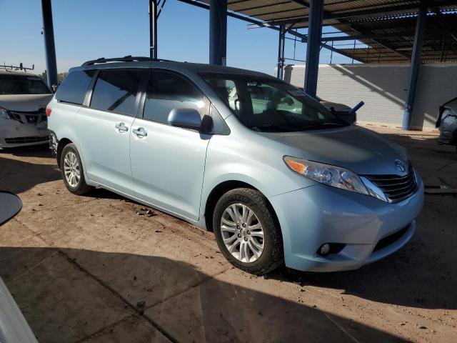 Photo 4 from auction – 2015 TOYOTA SIENNA XLE with VIN 5TDYK3DC7FS623480