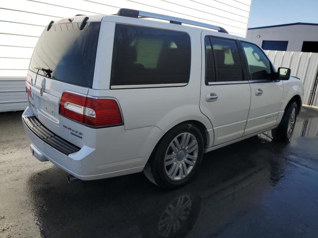 Photo 3 from auction – 2011 LINCOLN NAVIGATOR with VIN 5LMJJ2H5XBEJ06144