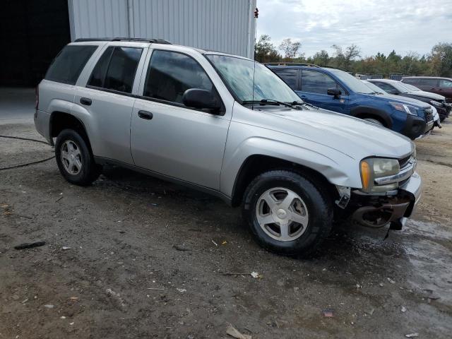 Photo 4 from auction – 2004 CHEVROLET TRAILBLAZE with VIN 1GNDS13S342150698