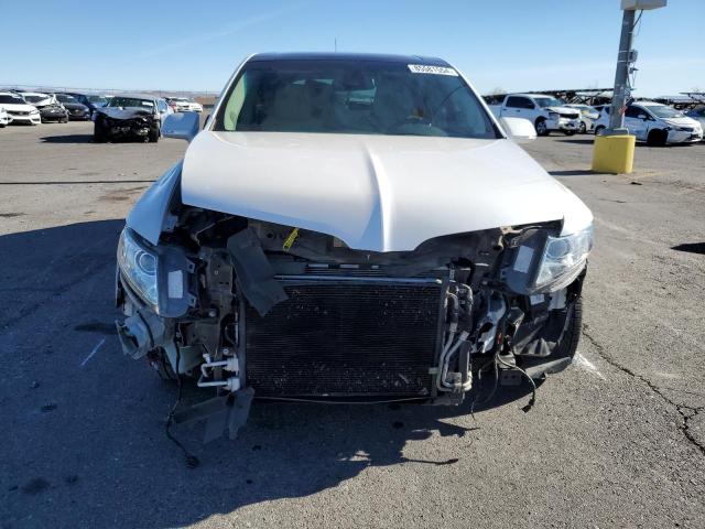 Photo 5 from auction – 2016 LINCOLN MKT with VIN 2LMHJ5AT9GBL01820