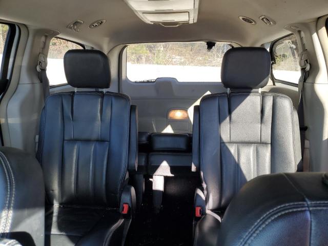 Photo 10 from auction – 2015 CHRYSLER TOWN & COU with VIN 2C4RC1AG1FR675404
