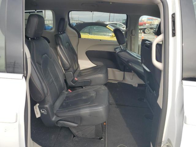 Photo 11 from auction – 2017 CHRYSLER PACIFICA T with VIN 2C4RC1EG4HR827060