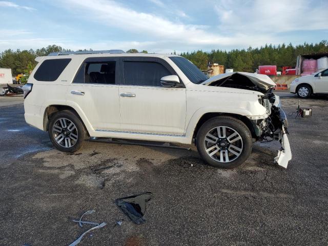 Photo 4 from auction – 2016 TOYOTA 4RUNNER SR with VIN JTEZU5JR3G5140512