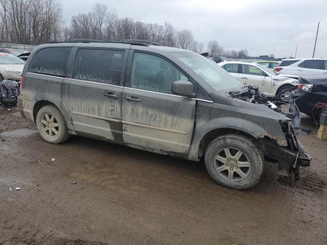 Photo 4 from auction – 2010 CHRYSLER TOWN & COU with VIN 2A4RR5D1XAR400842