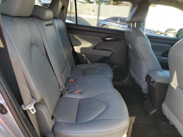 Photo 11 from auction – 2022 TOYOTA HIGHLANDER with VIN 5TDGZRBH7NS205363