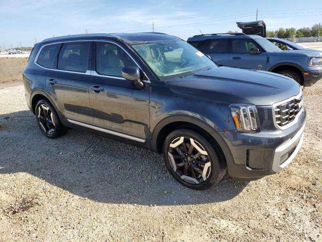 Photo 4 from auction – 2023 KIA TELLURIDE with VIN 5XYP6DGC1PG383780