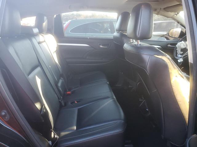 Photo 11 from auction – 2018 TOYOTA HIGHLANDER with VIN 5TDJZRFH7JS561855