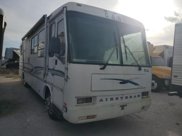 FREIGHTLINER CHASSIS 1997 with VIN 4UZ6XJCC7VC804914 - Photo from auction
